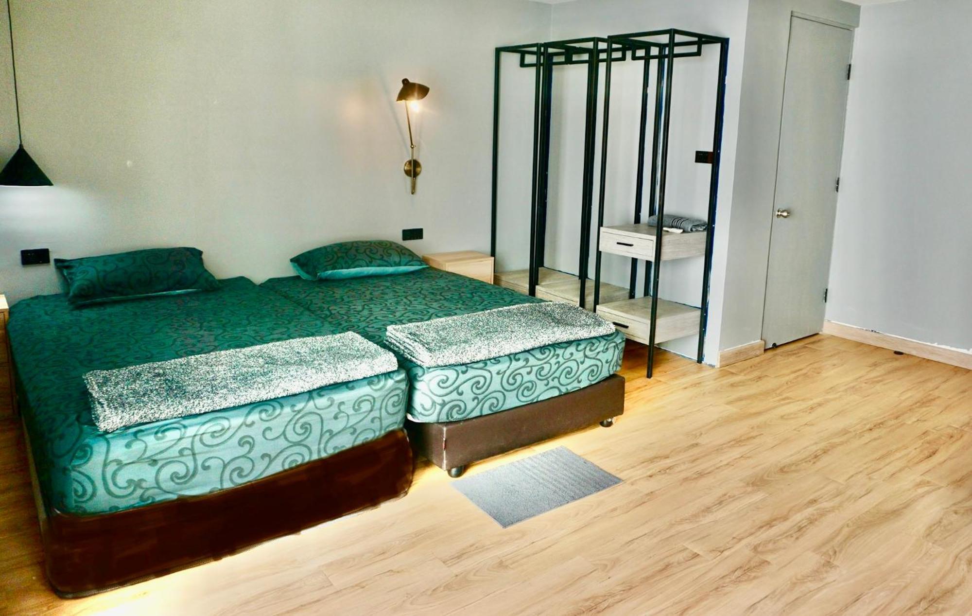 Silom Soi 3 Hash Apartment Hip And Funky With Rooftop View Bangkok Eksteriør bilde